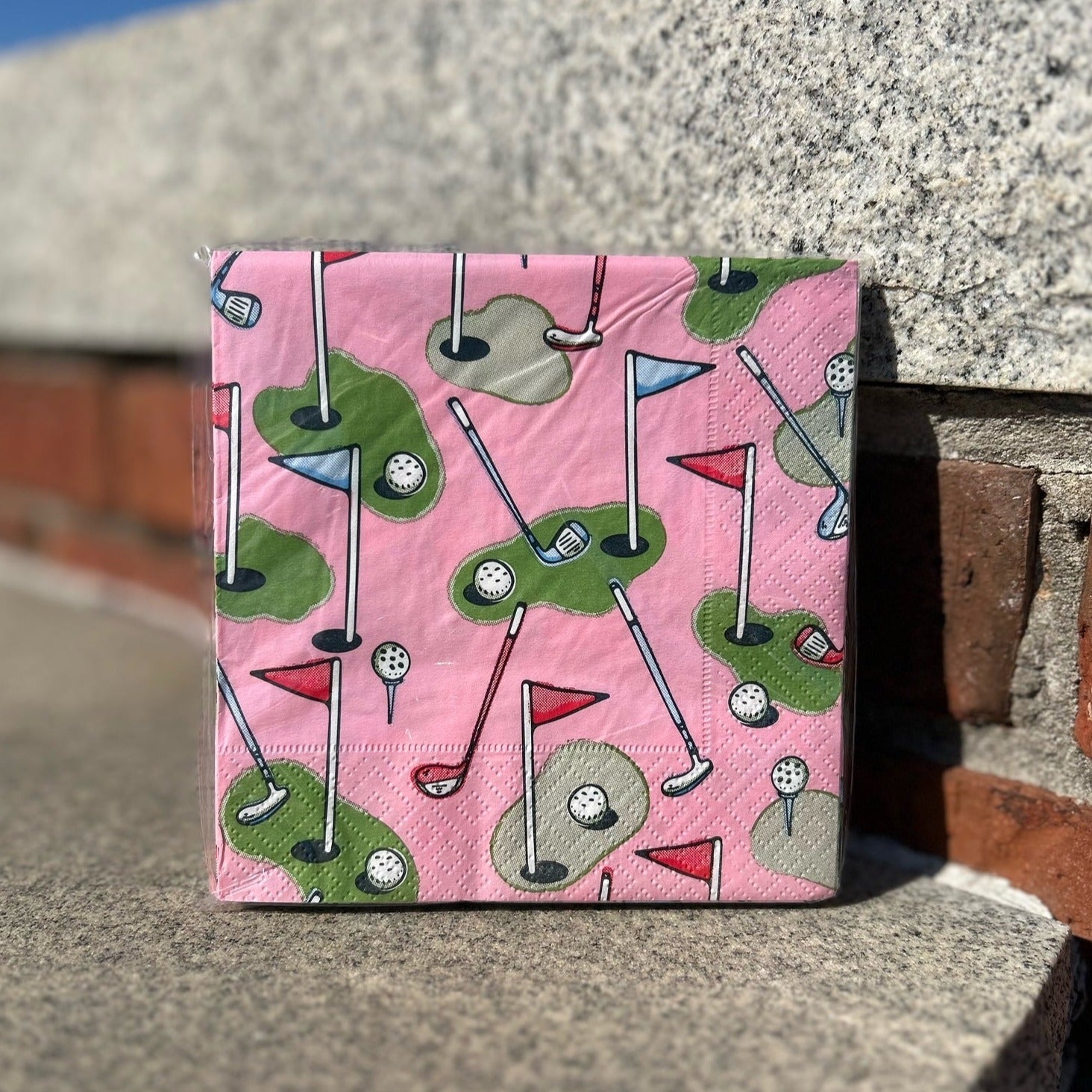 Mud Pie Golf Napkins Pink with Putting Green