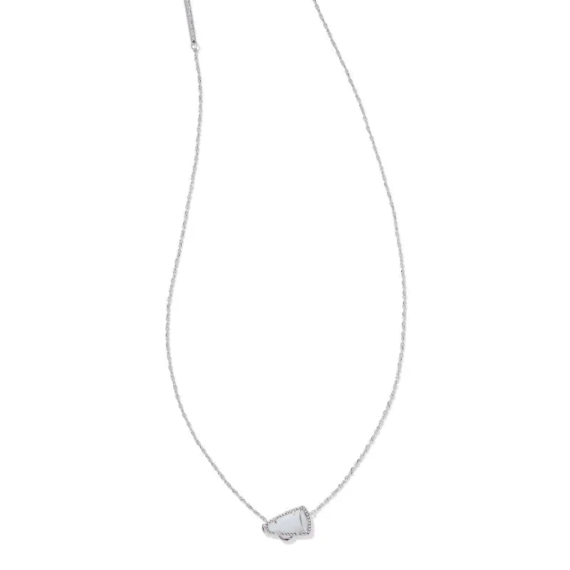 Cheer Silver Short Pendant Necklace in White Mother-of-Pearl